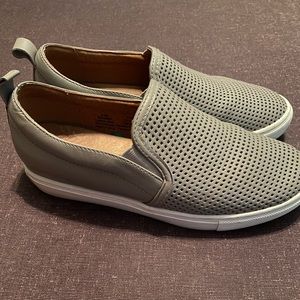 Caslon grey leather slip-on shoes